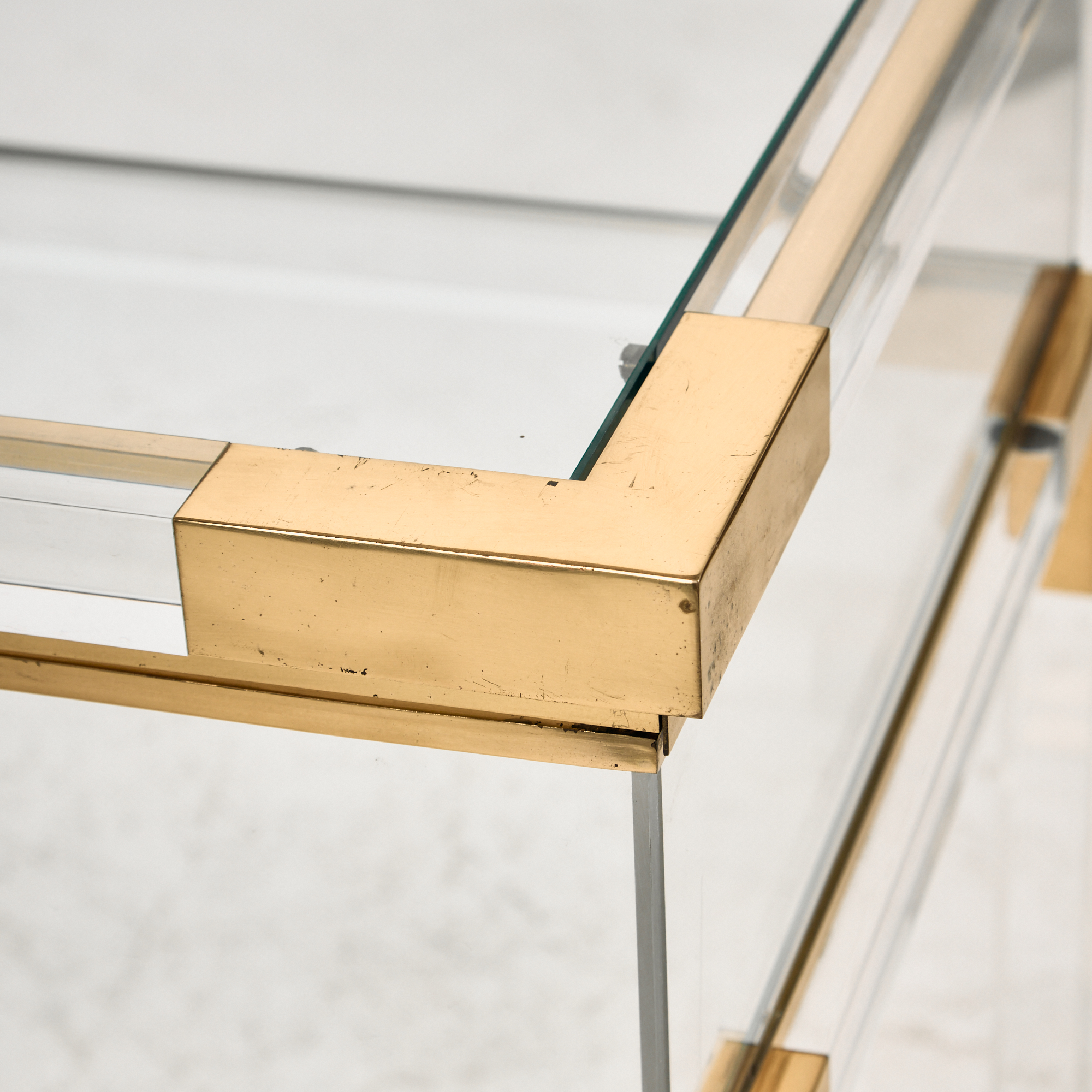 Brass and plexiglass console table by Fabian - Image 4