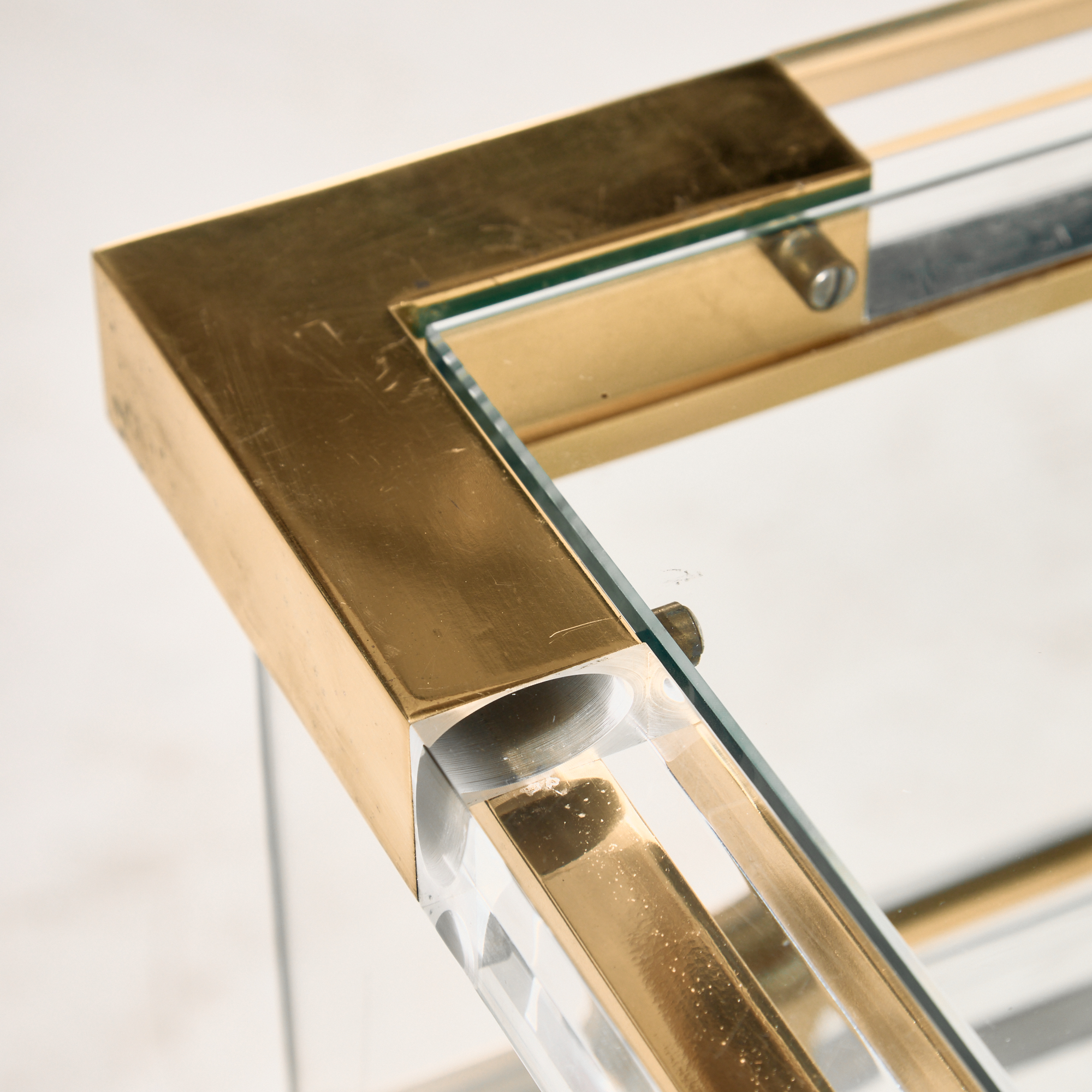Brass and plexiglass console table by Fabian - Image 6