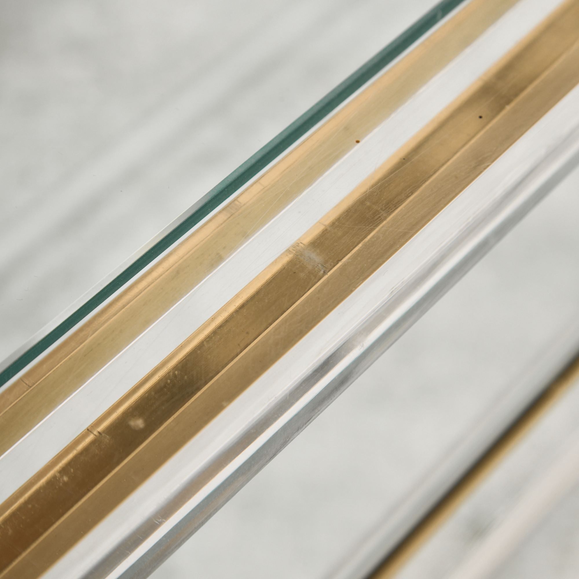 Brass and plexiglass console table by Fabian - Image 7