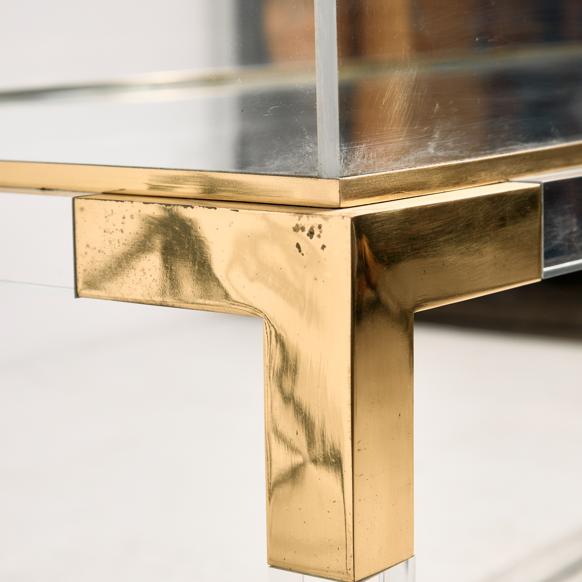Brass and plexiglass console table by Fabian - Image 10