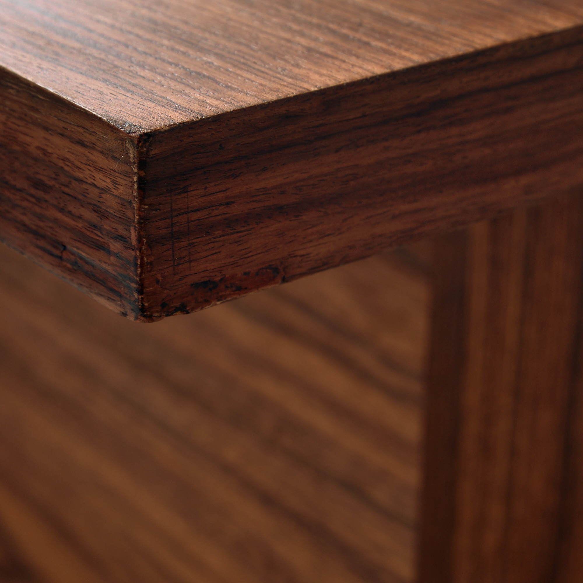 Rosewood executive desk by Trevor Chinn and Ray Leigh for Gordon Russell - Image 15