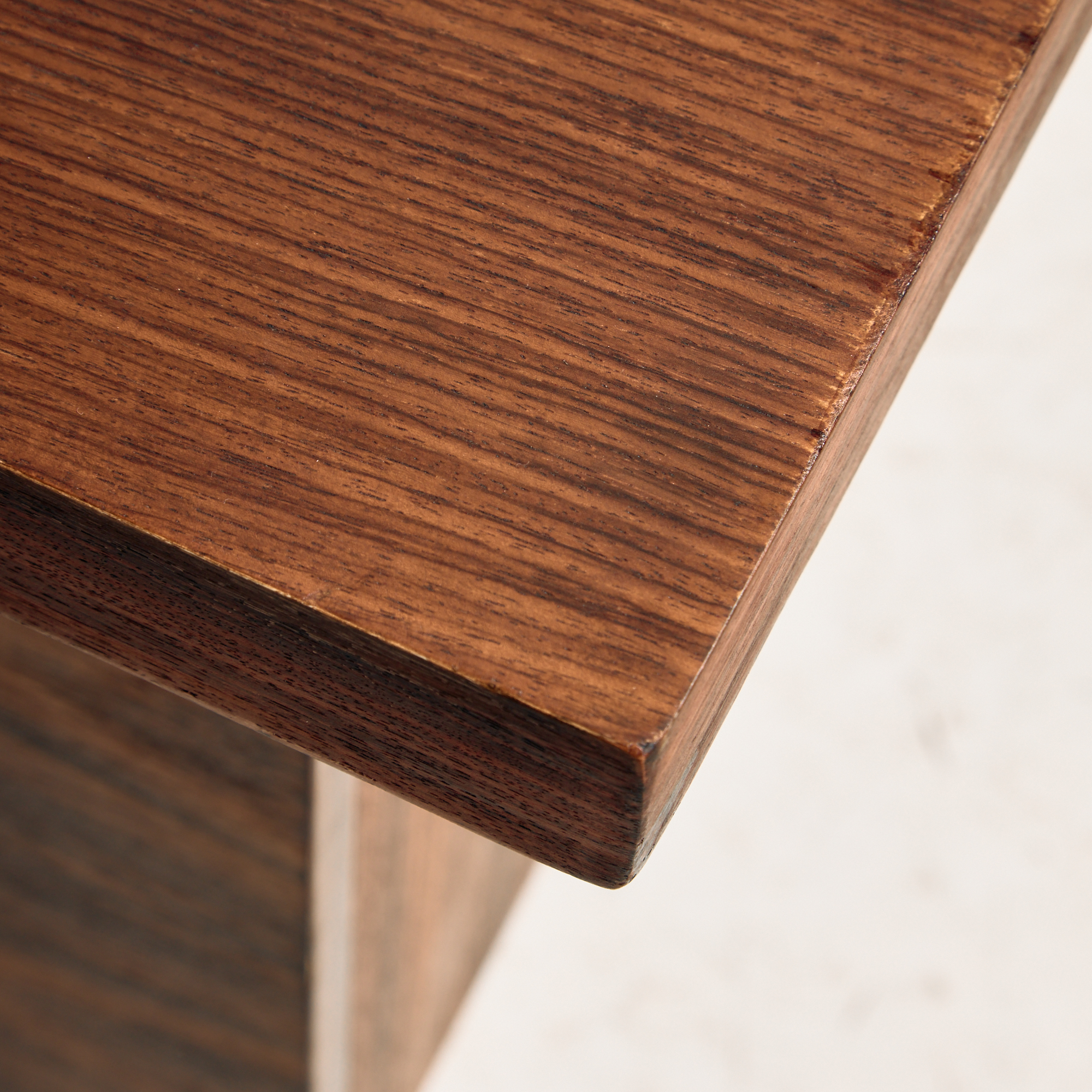 Rosewood executive desk by Trevor Chinn and Ray Leigh for Gordon Russell - Image 7