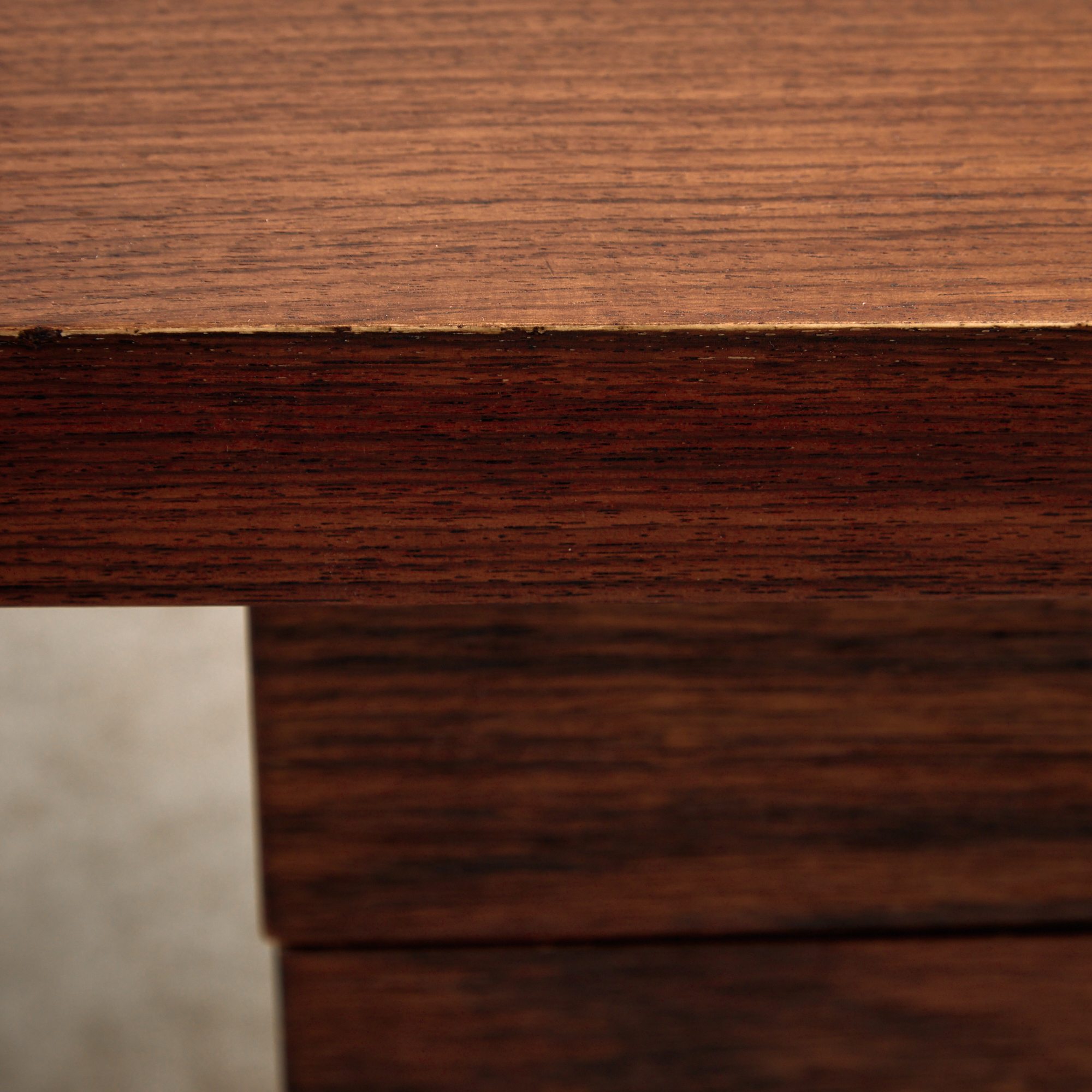 Rosewood executive desk by Trevor Chinn and Ray Leigh for Gordon Russell - Image 9